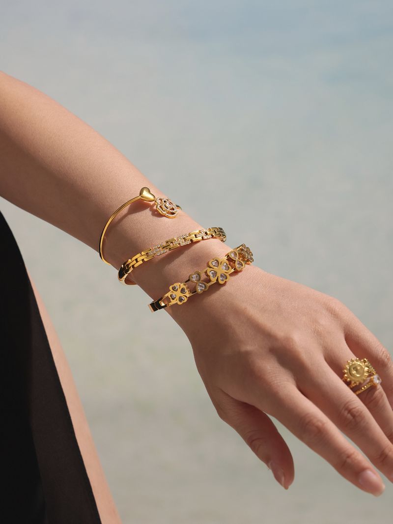 Women's Jewelry Full Diamond Love Rose 5A Zircon Thin Circle Bracelet Open Niche Design Ladies Light Luxury Fashion Jewelry_voghion.com