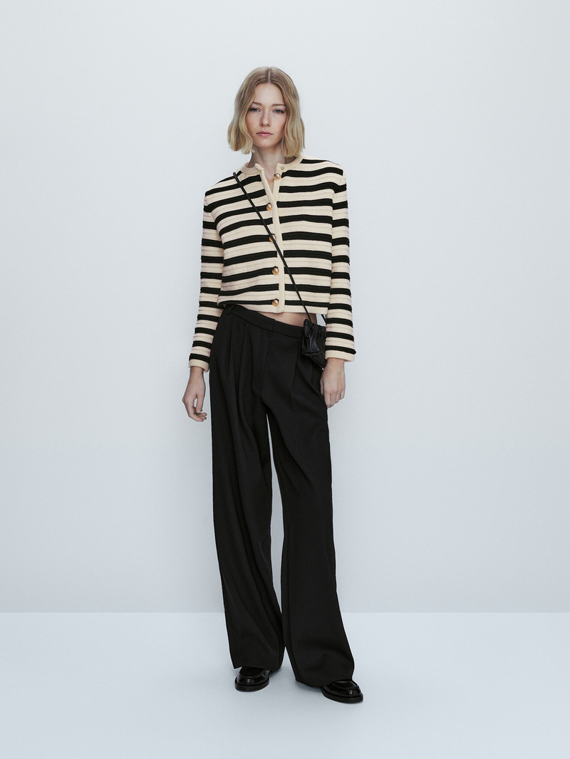 Women's slim-fit version buckle striped small fragrant style knitted cardigan short coat_voghion.com