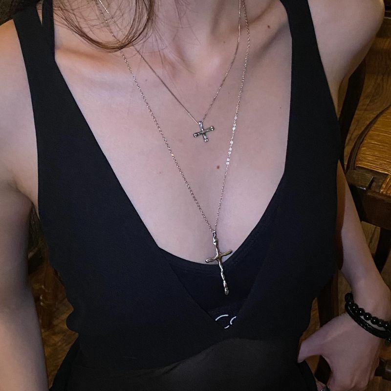 Collana con ciondolo a croce in acciaio al titanio a doppio strato, clavicola minimalista, catena di alta qualità per maglioni da donna_voghion.com