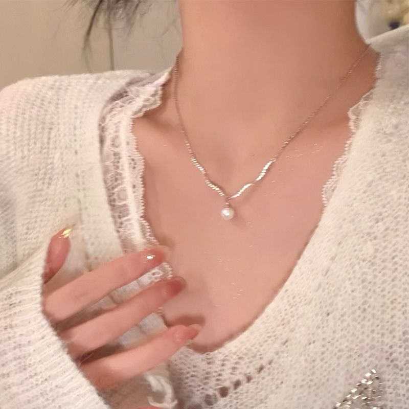 Cold Wind Zircon Pearl Necklace Women's Fashion Temperament Simple Clavicle Chain Light Luxury Versatile Accessories_voghion.com