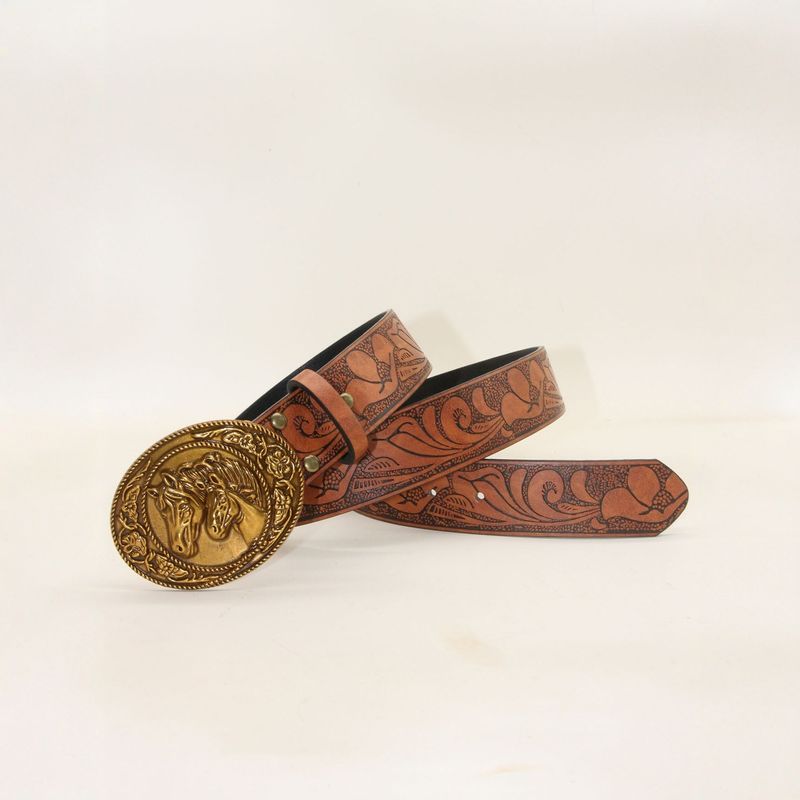 Cintura in pelle goffrata alla moda punk da cowboy western con testa di toro per donna_voghion.com