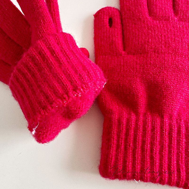 Nowe 2024 Boże Narodzenie Czerwone Rękawiczki Palcowe Damskie Zimowe Studentki Urocza Para Koreańska Wersja Grube Ciepło Rowerowe Dotykowe_voghion.com