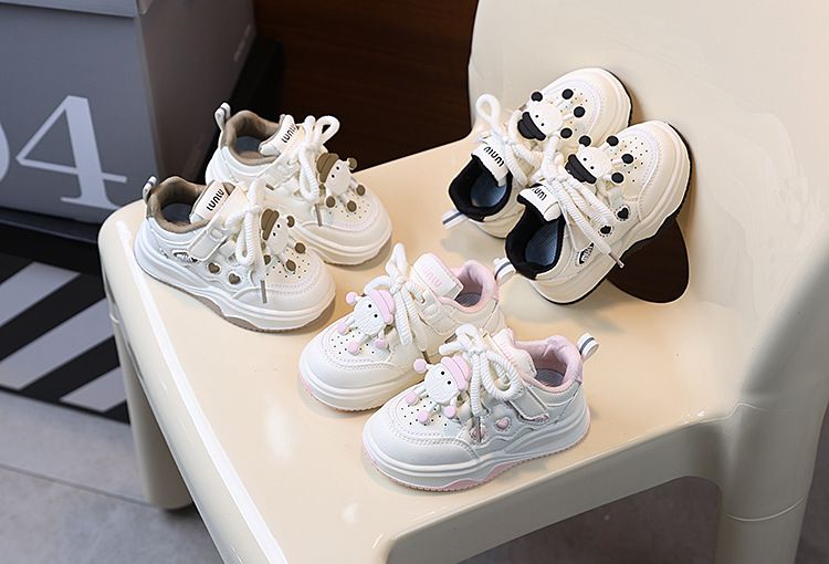 XUANMU Scarpette Bianche per Bambini Nuovo Stile Ragazze Cartone Animato Ciondolo Scarpe da Tavola Basse Scarpe Sportive Casual per Ragazzi F0102_voghion.com