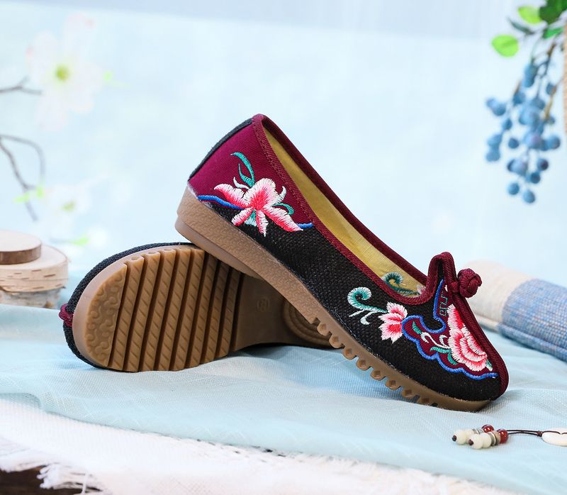 Flache Kuhsehnen-Weichsohlen, bestickte Stoff-Mama-Schuhe, dicke Füße, Damen-Einzelschuhe_voghion.com