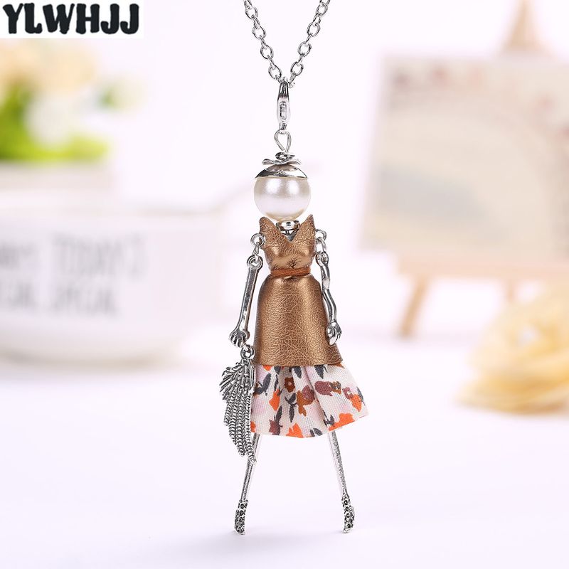 Pronta consegna YLWHJJ nuove collane lunghe nere carine per bambole da donna e pendenti per abiti caldi per bambine, maxi collana di marca, dichiarazione di moda_voghion.com
