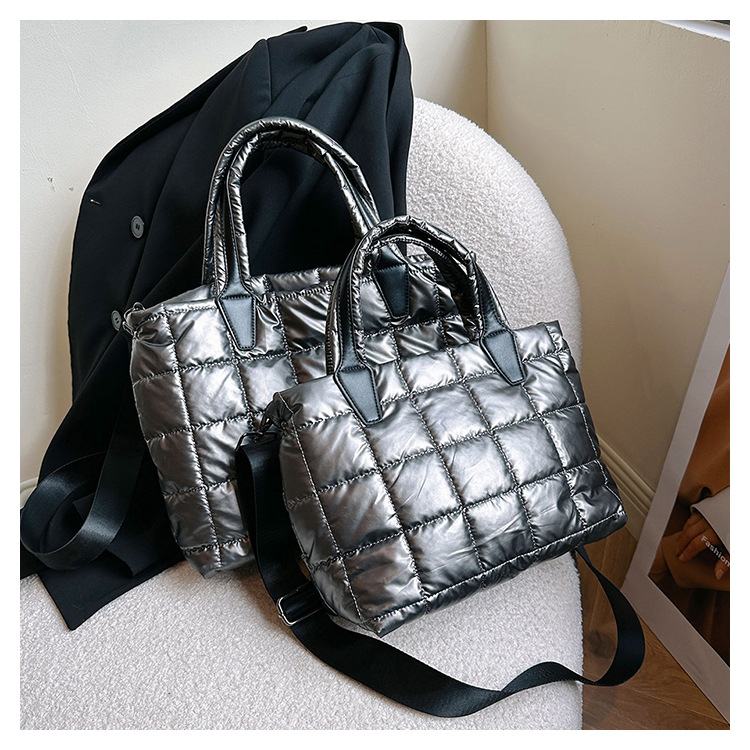 Large Capacity Bag For Women In Autumn And Winter 2023, New Fashionable And Simple Single Shoulder Crossbody Cotton Jacket Bag_voghion.com