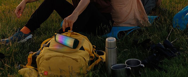 Portable Bluetooth, 15W, AUX, TWS dual pairing, LED light, stereo, Bluetooth 5.3, waterproof, wireless speaker_voghion.com
