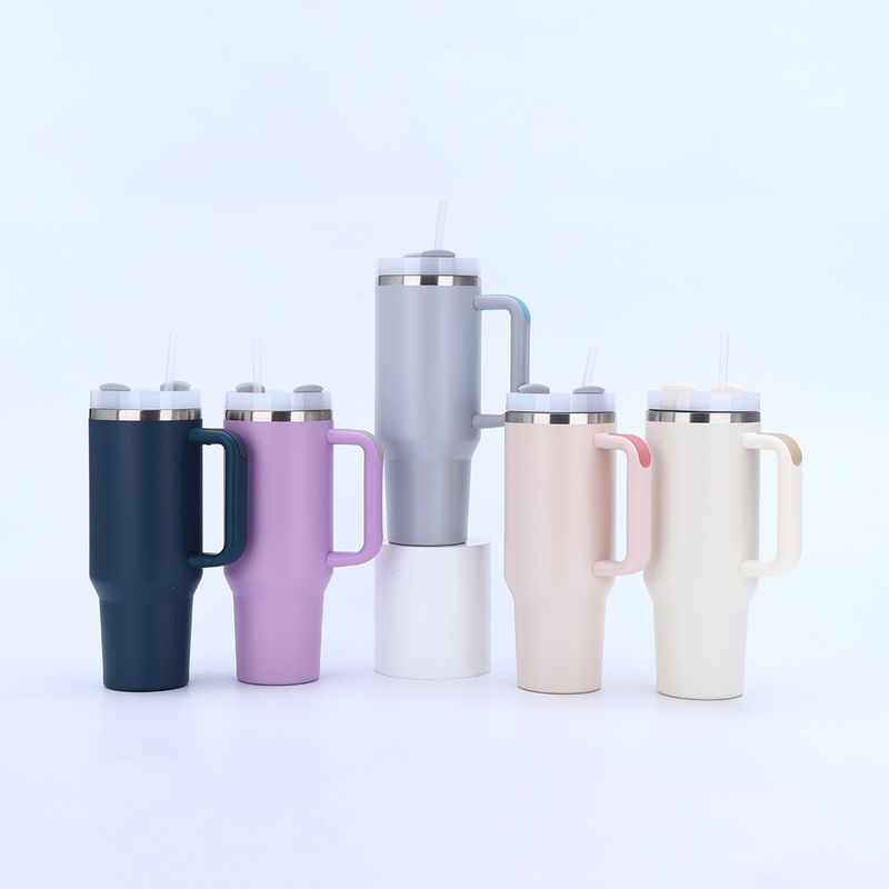 dedizierter 40oz Autobecher der zweiten Generation mit großem Fassungsvermögen, Henkelbecher, Auto-Eisbecher, Isolierung, Kaltwasserbecher, Spot_voghion.com
