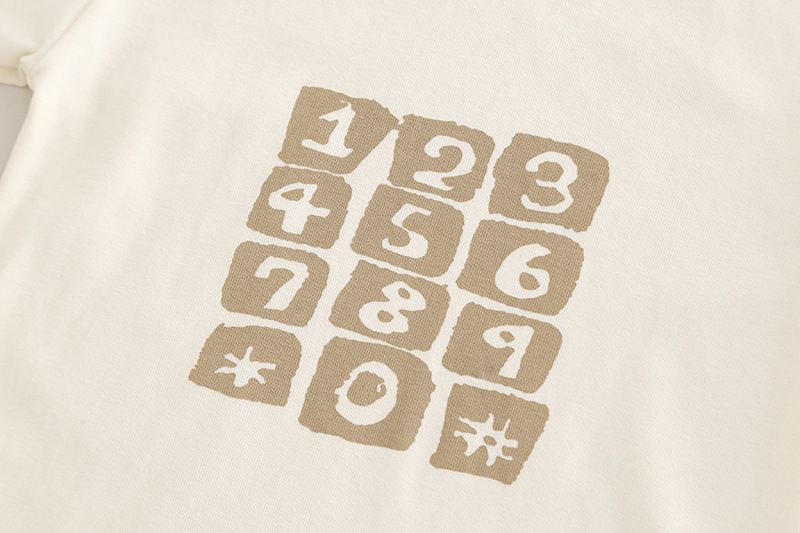 Chłopięcy zestaw wiosenny i na rok 2025 Nowy stylowy zestaw jesienny dla niemowląt z torbą 3D z literami, trzyczęściowy, dla 5 niemowląt w wieku 1-3 lat_voghion.com