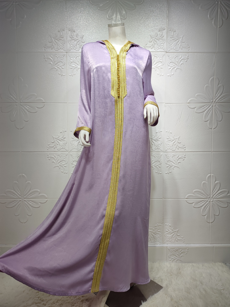 Abaya musulmano in camoscio con pizzo color champagne da donna Abaya maculato da donna_voghion.com