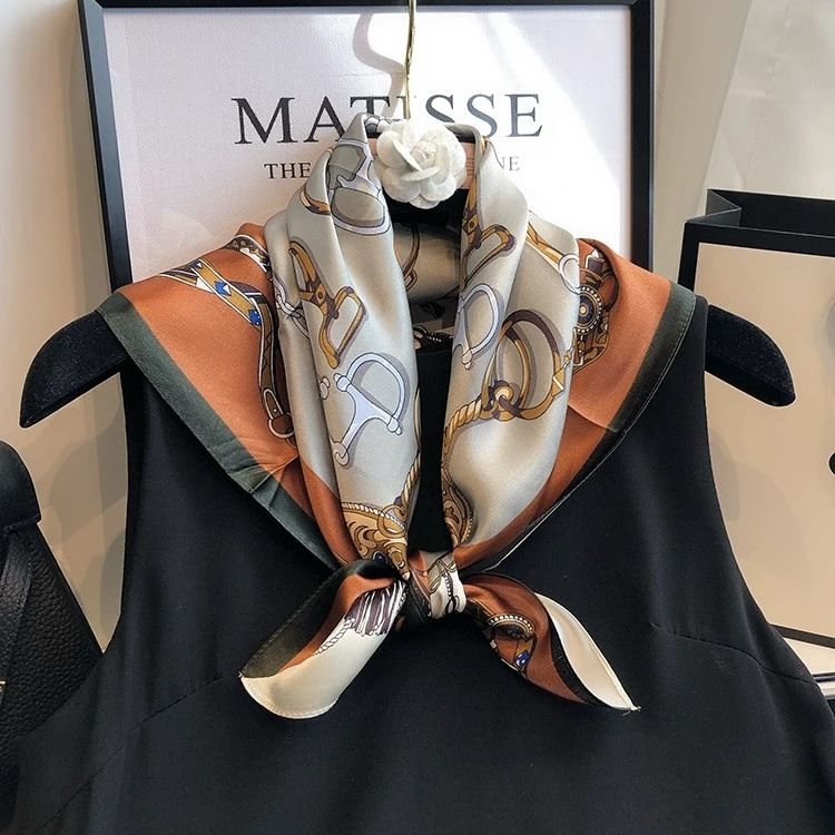 Koreaanse stijl Nieuwe 70 Dames Lente Zomer Bedrukte Moerbei Vierkante Elegante Veelzijdige Zijden Sjaal_voghion.com