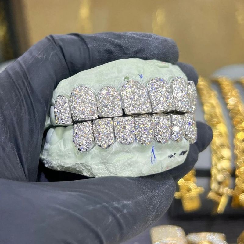 Real Gold Plated 10 Teeth Micro Paved Full Diamond HIPHOP Bracelet Halloween Hip Hop Accessories_voghion.com