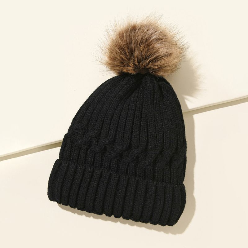 New Korean Style Women's Wool Knitted Hat Wholesale Autumn And Winter Warm Wool Ball Hat Thick Versatile Face Slimming Travel Hat_voghion.com