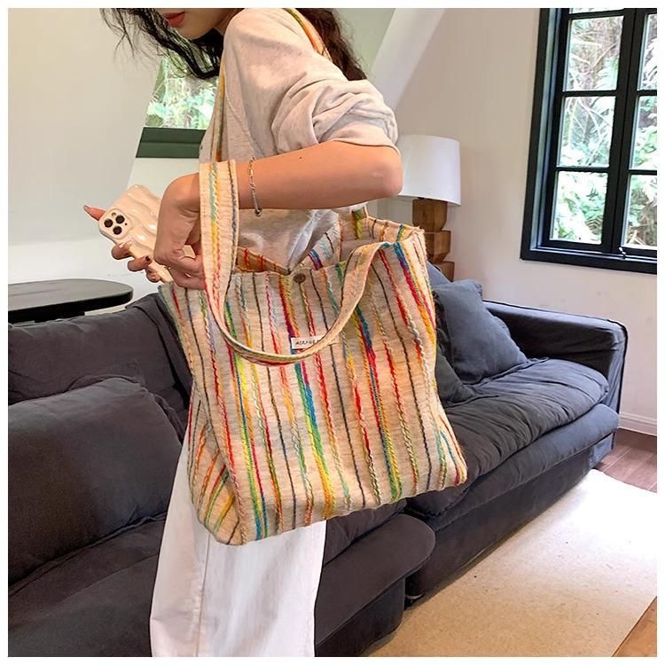 La popolare tela ispessita di UR per le donne di quest'anno, la nuova borsa tote da viaggio super hot versatile del 2024, borsa ascellare_voghion.com