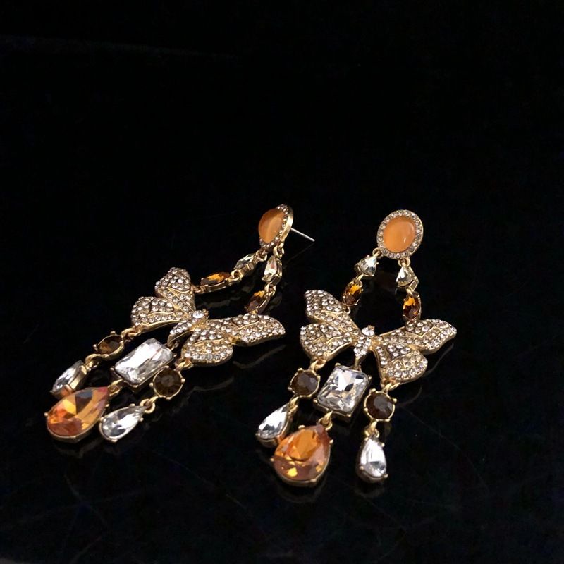Advanced design diamond-set long sweep shoulder butterfly earrings Elegant temperament personality exaggerated earrings_voghion.com