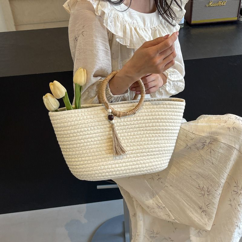 2024 New Fashion Commuter Large Capacity Women's Summer Beach Vacation Straw Basket Bag_voghion.com