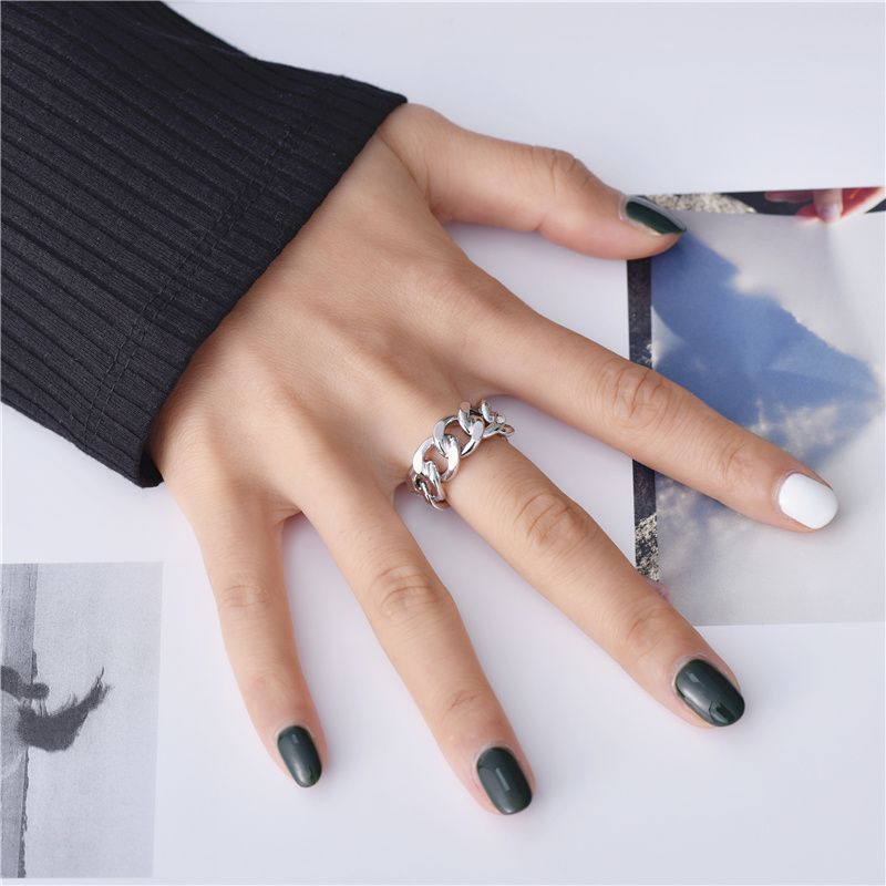 Fashion ring chain with unique design_voghion.com