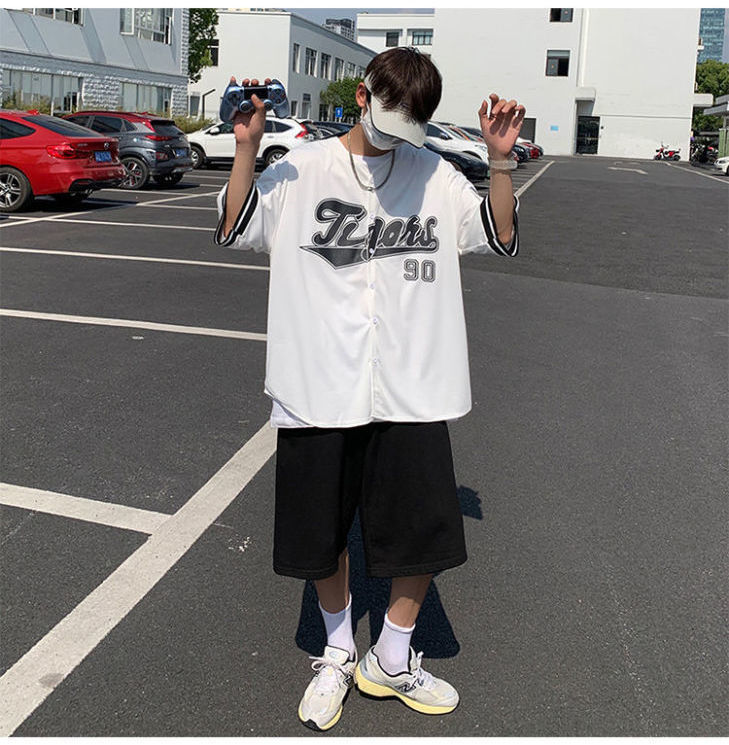 2023. aasta suvine õhuke moekas brändi lühikeste varrukatega särk Meeste pipraga, kena mitmekülgne hiphopi kardiganist pesapallisärk_voghion.com