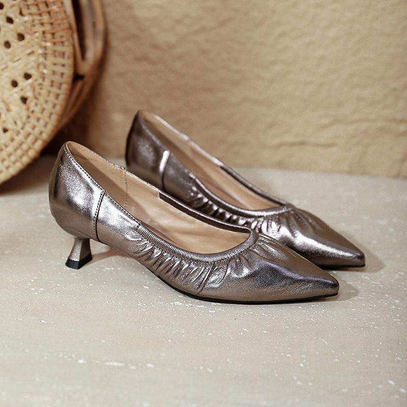 Stiletto Silber Weiches Leder Faltig Pendler Arbeit Spitz High Heels 2025 Neue Frühling Herbst frauen Mid Heel Schuhe_voghion.com