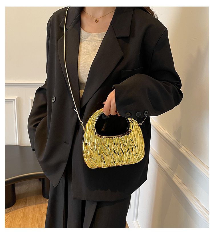 Women's Clutches Bags Acrylic Bag, Fashionable Pleated Cloud Bag, Versatile, Light Luxury And Personalized Party Bag_voghion.com