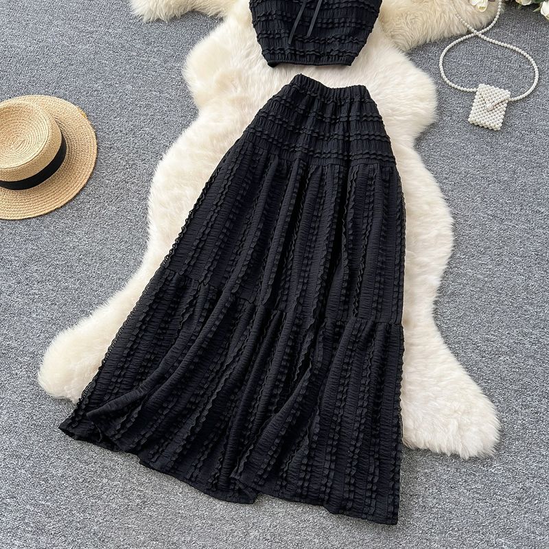 Tenue élégante pour femme, gilet court de style doux avec col carré et jupe plissée taille haute, ensemble deux pièces_voghion.com