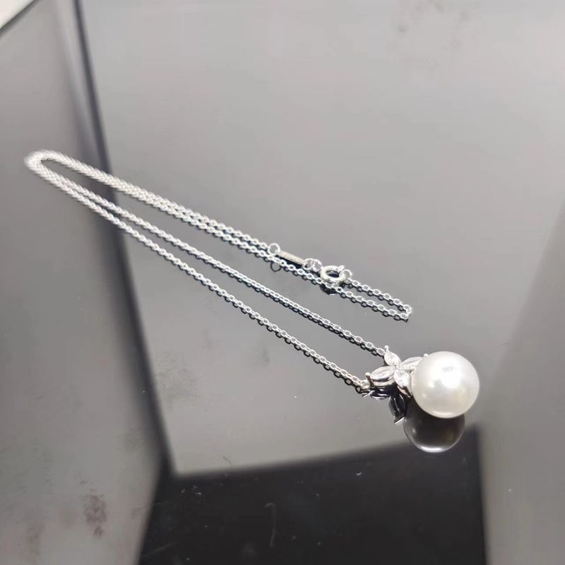 Single summer timeless butterfly, freshwater pearl necklace, collarbone chain, ins, high-end and niche pendant_voghion.com