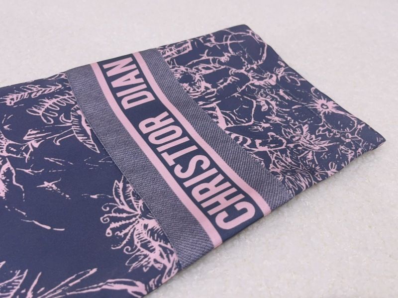 Light luxury pajamas ice silk high-end loose home wear set_voghion.com