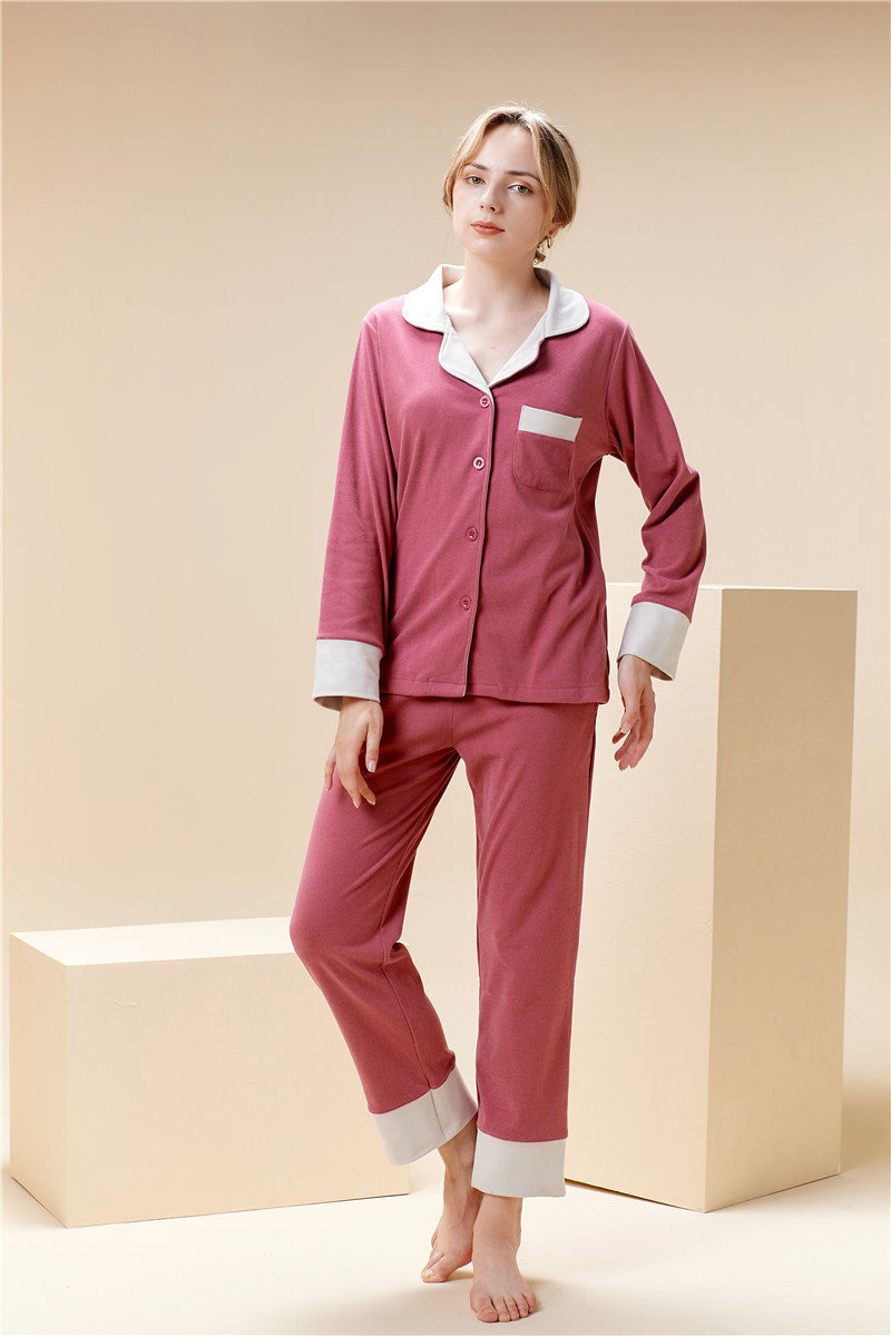 Roupas femininas Pijama feminino de veludo térmico com lapela combinando, cardigan quente respirável e macio com aquecimento para sala de estar e casa_voghion.com