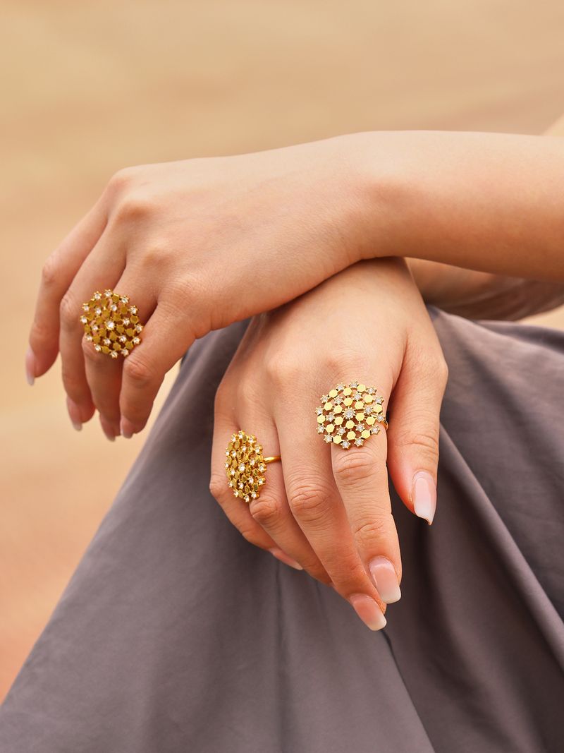 Orecchini con ciondolo a forma di fiocco di neve, in zirconi cubici, con collana e anello, in acciaio inossidabile placcato oro 18 carati, ipoallergenico, elegante regalo._voghion.com