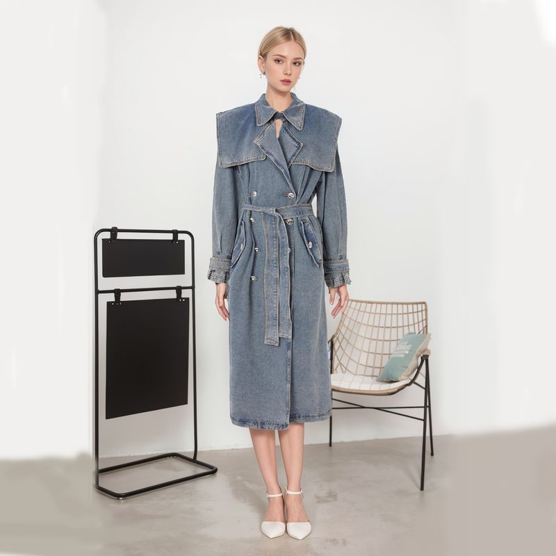 Damen-Jeans-Trenchcoat – Mittellange blaue Jacke mit taillenbetontem Revers (S/M/L/XL)_voghion.com