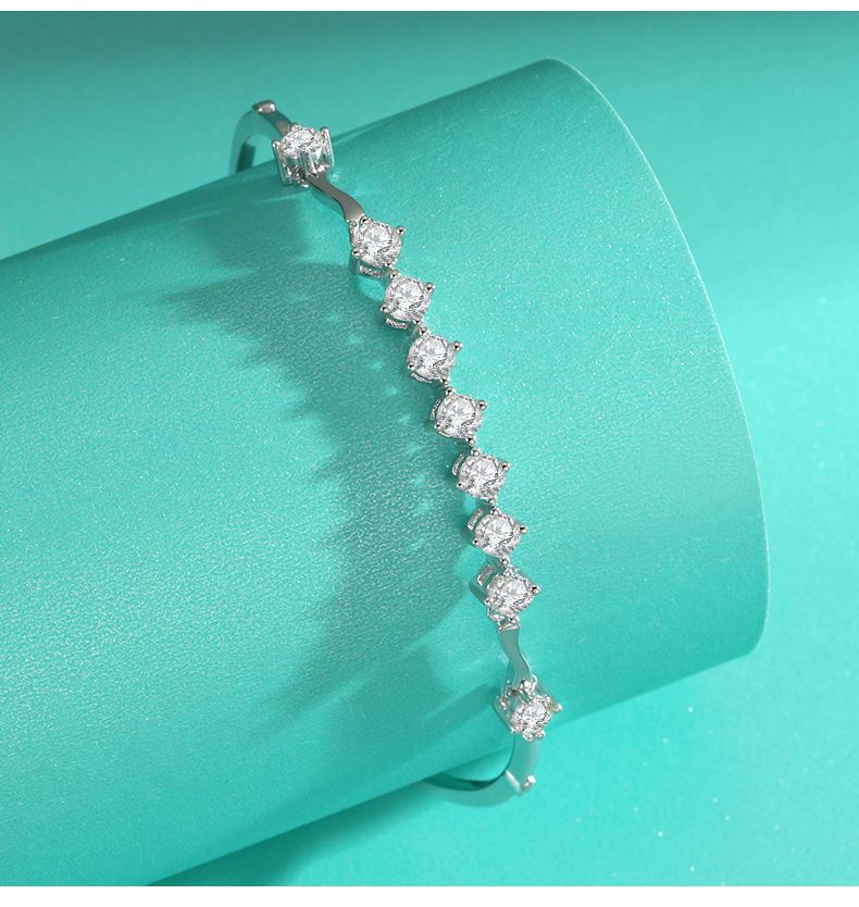 Sterling Zilveren Moissanite Armband Licht Luxe Mode Temperament Eenvoudig Seine Rivier Temperament Exquise Mode Armband_voghion.com