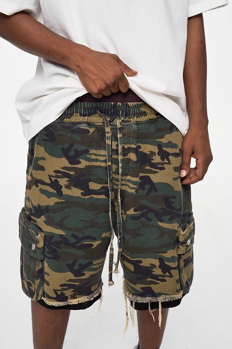 Men's Clothing High Street Washed Raw Edge Distressed Double Layer Retro Workwear Pocket Trendy Camouflage Shorts Summer Shorts Men's Trend_voghion.com