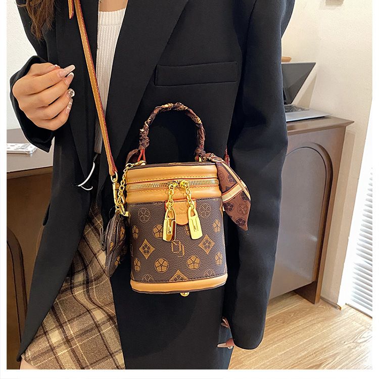 Borsa a secchiello stampata per donna 2024 borsa alla moda borsa a tracolla cilindrica versatile tendenza_voghion.com