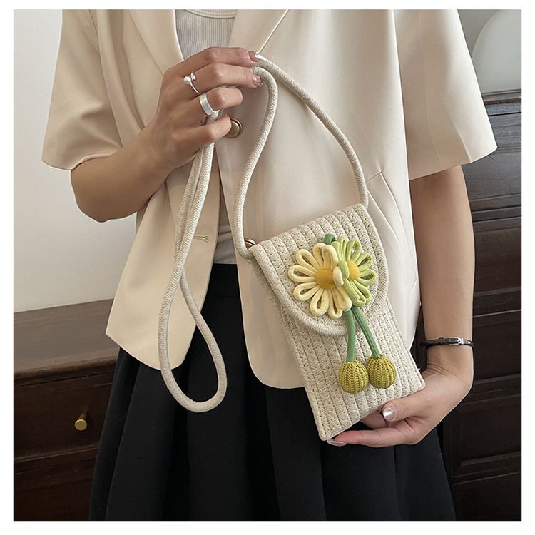 Nuovo squisito intreccio floreale alla moda per telefono cellulare versatile occidentale 2024 da donna con senso avanzato e alla moda_voghion.com