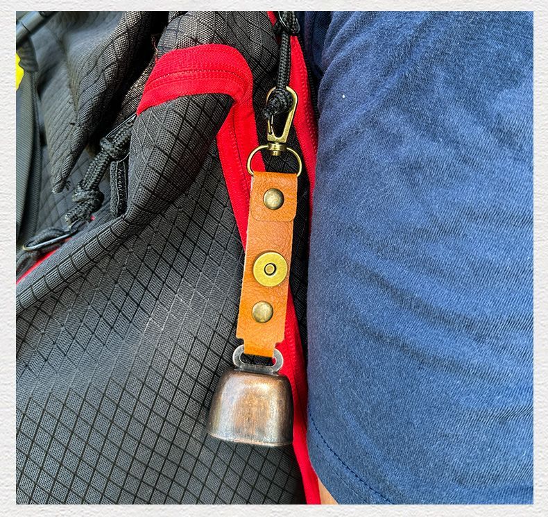 Outdoor Bear Repeent Camping Atmosphere Wind Chime Pendant Accessory Keychain Hiking Reminder Pet Hanging Ornament_voghion.com