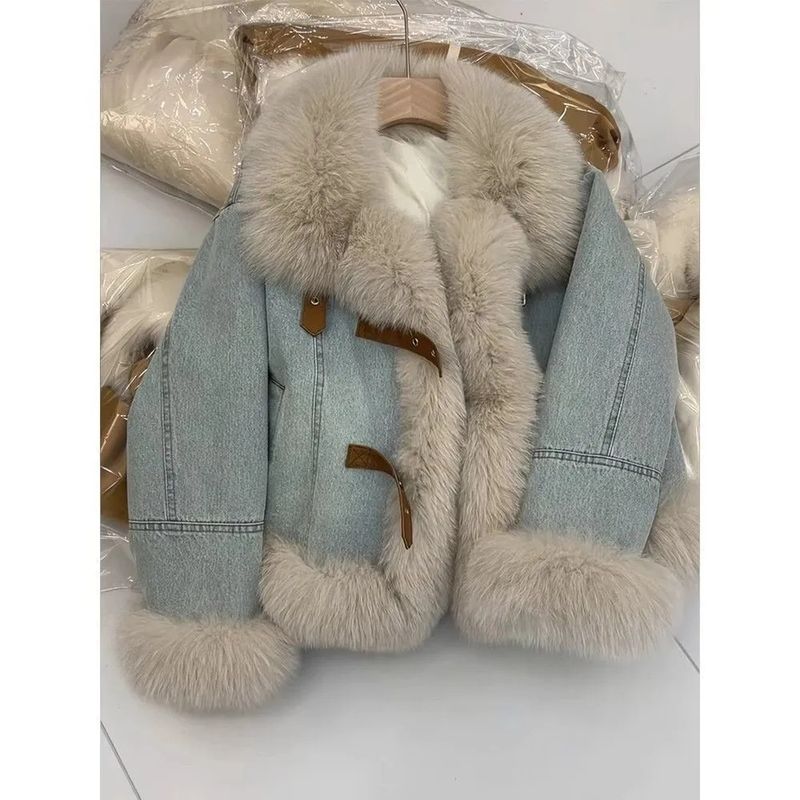 Hellblaue Jeansjacke im koreanischen Stil mit Kunstpelzfutter – gemütliche und stylische Winteroberbekleidung für Damen (S/M/L/XL)_voghion.com