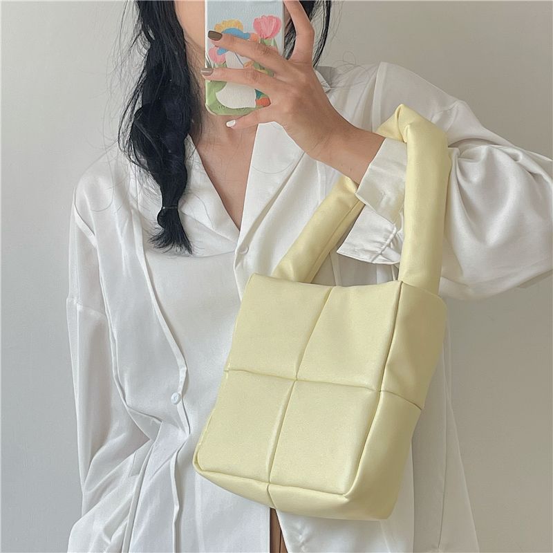 Einzigartiges Design Weiches Leder Damen 2024 Neue modische und vielseitige Handtasche, Textur Diamant Gitter gefüllt Baumwolle Quadrat_voghion.com