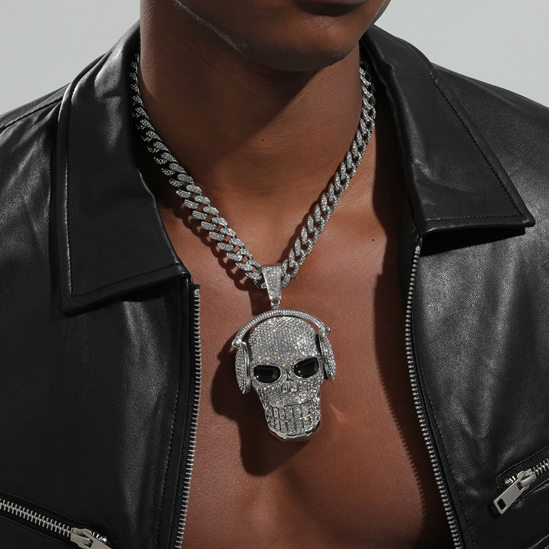 Extra grote overdreven schedelhanger vol dia hiphop Cubaanse kettinghanger spookhoofdsieraad_voghion.com