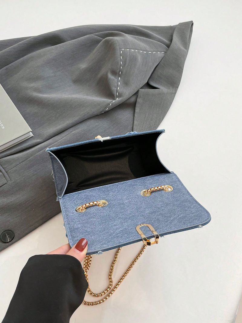 A Retro Fashion Leopard Print Mini Square Bag With Flap Opening, Metal Double Chain Shoulder Bag, Adjustable To Crossbody Bag, Leopard Print Bag_voghion.com