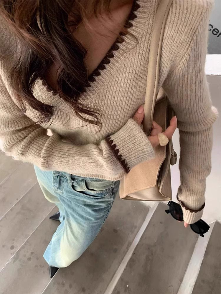 Color-Block V-Neck Short Sweater Knitted For Women Autumn Winter Design Loose Soft Base Layer Inner Wear Top_voghion.com