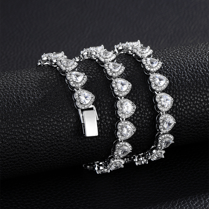 Collana con catena cubana hip hop per uomo e donna con ciondolo in zircone a forma di cuore, collana in lega per uno stile street alla moda_voghion.com