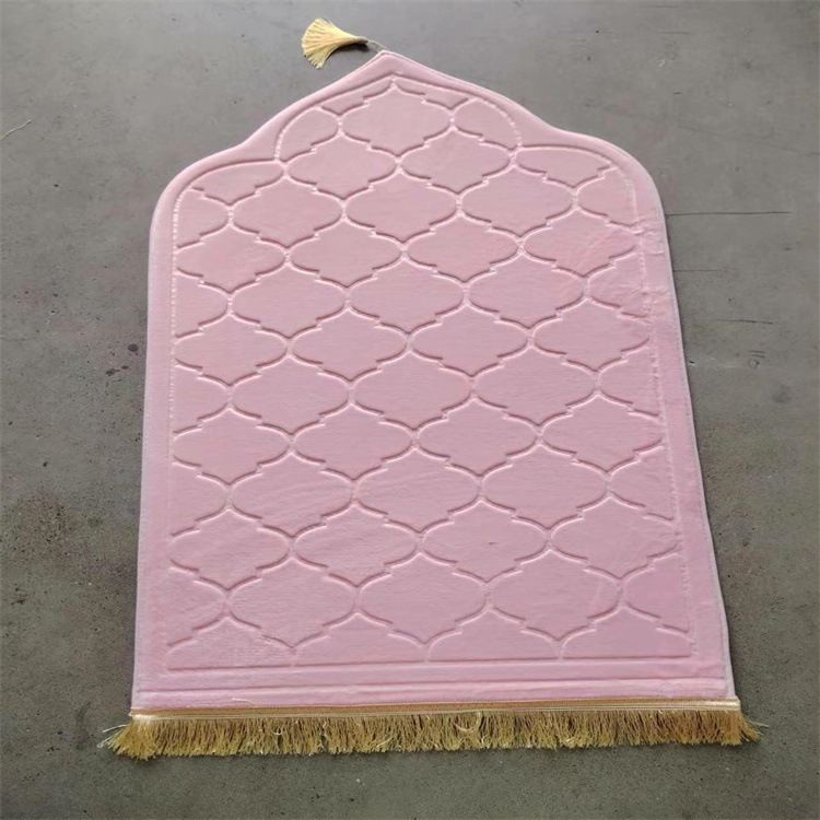 Islamic Prayer Rug Mat For Muslim Worship Flannel Prayer Mat With Tassel Embossed Dirt Resistant And Easy To Care Mat Source_voghion.com