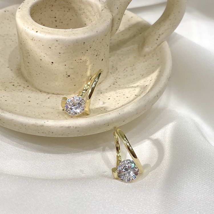 Orecchini coreani di nicchia con zirconi micro intarsiati geometrici alla moda, fibbie per le orecchie, orecchini da donna con temperamento squisito e versatile_voghion.com