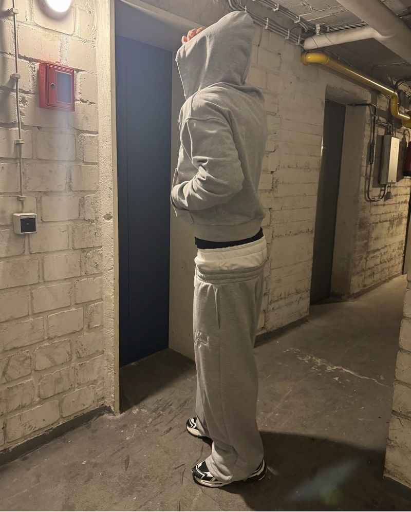 Vyriški drabužiai, asmeninio dizaino, dviejų dalių, dvigubo juosmens, pilkos spalvos sportinės kelnės, madingos, laisvos, hiphopo, plačios, sportinės, laisvalaikio kelnės_voghion.com