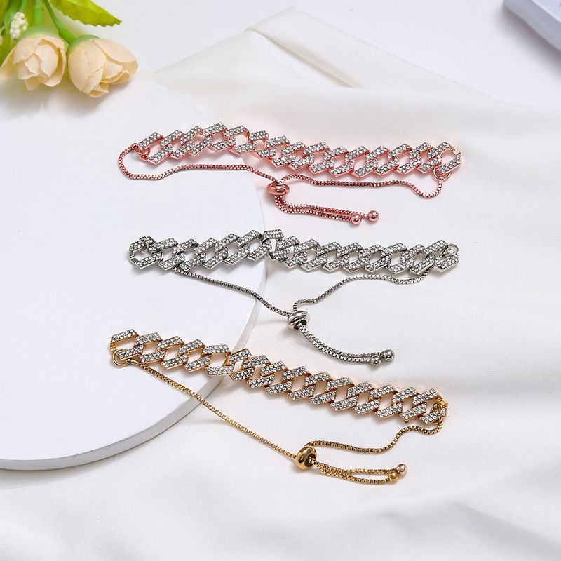 Cavigliera elegante con bracciale a maglie cubane in strass per donna_voghion.com