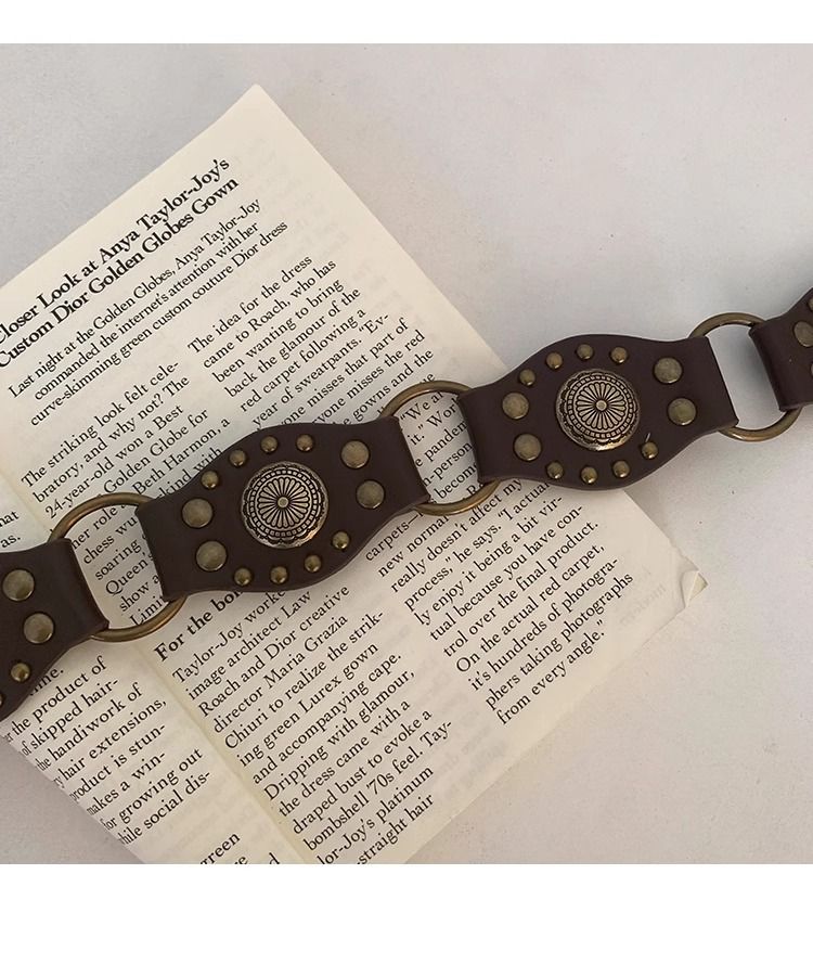 2024 New Western Cowboy Belt Women's American Retro Brown Riveted Belt Versatile Jeans With Ins Style_voghion.com