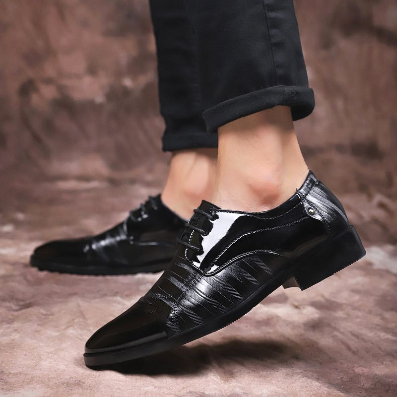 Zapatos de cuero puntiagudos de negocios para hombres de alta calidad, zapatos formales_voghion.com