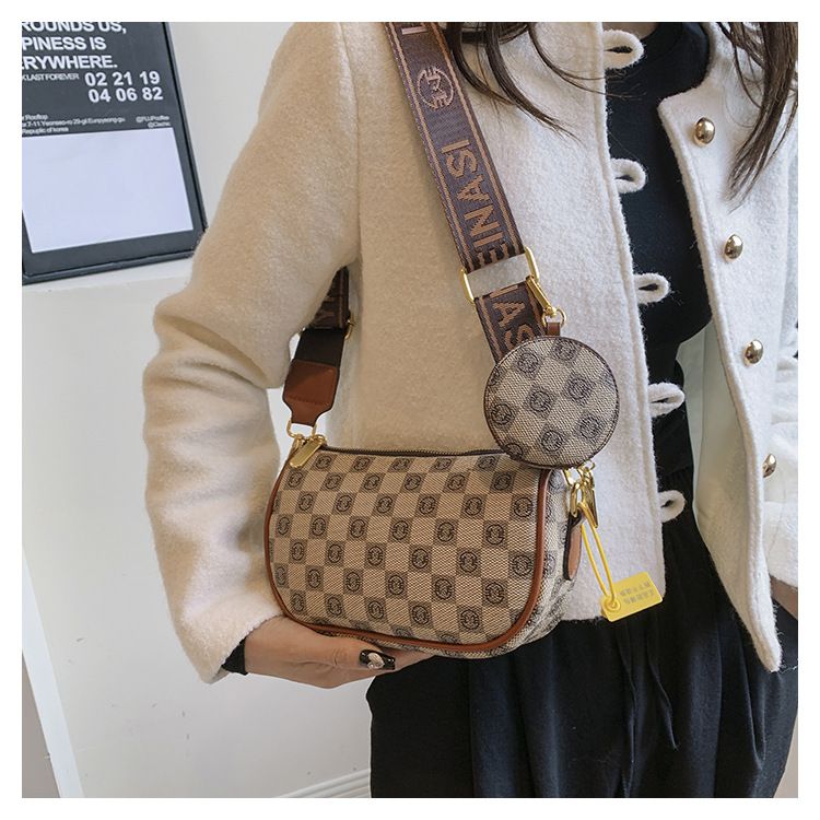 Borsa famosa su Internet per le donne nel 2024, nuova borsa quadrata piccola stampata alla moda, tracolla larga versatile, singola_voghion.com