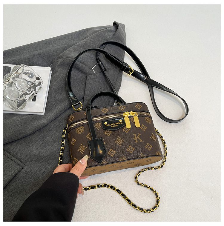 High-end Vintage Box Women's Shoulder Bucket 2025 Summer New Fashion Versatile Crossbody Small Bag_voghion.com