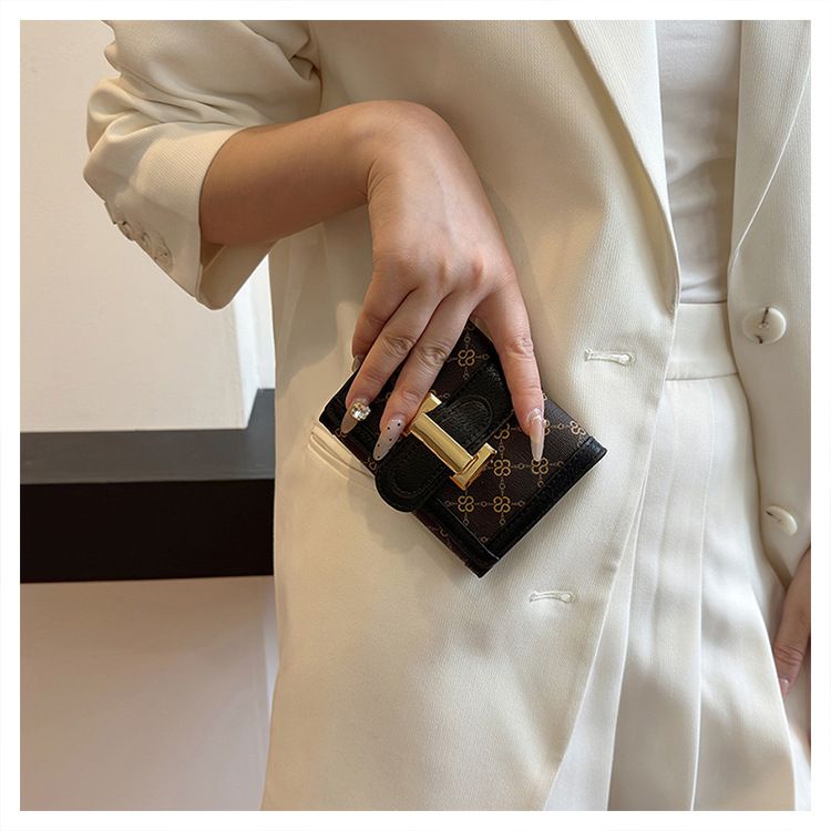 Damentaschen Geldbörse Kartenhalter Boutique Schloss Retro High-End Randdruck Dreifach gefalteter Kartenhalter mit mehreren Positionen Geldbörse mit großer Kapazität_voghion.com